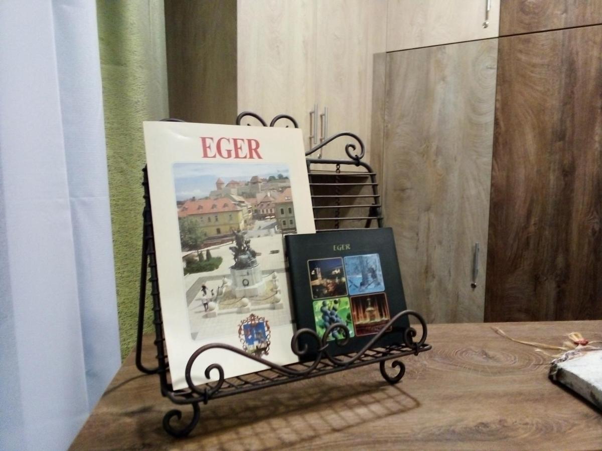 Hooper'S Vendeghaz Hotel Eger Exterior photo